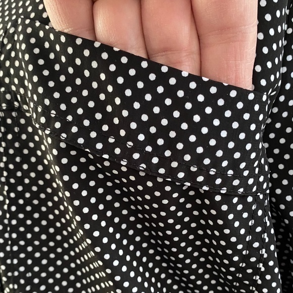 Liz Claiborne Polka Dot Button Down‎ Blouse Sz. XL - Picture 5 of 12